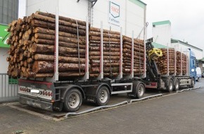 Polizeipräsidium Trier: POL-PPTR: Polizei beanstandet eine Vielzahl von Lkw in den letzten zwei Tagen - dabei ein völlig überladener Holztransport