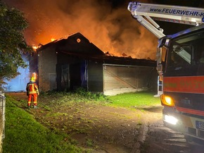 FW-SE: Feuer in einem landwirtschaftlichen Betrieb in Kisdorf
