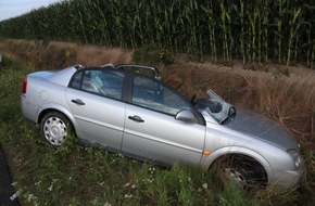 Polizei Coesfeld: POL-COE: Nottuln, B525/ Mit Auto in den Graben