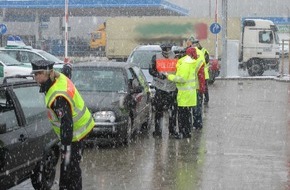 Polizeiinspektion Cuxhaven: POL-CUX: Polizeiinspektion Cuxhaven / Wesermarsch zieht jeden Tag einen Raser aus dem Verkehr + Drogenfahrer weiter im Visier der Polizei / Steigerung des Entdeckungsrisikos um 40 Prozent