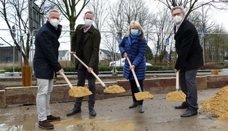 Polizeipräsidium Recklinghausen: POL-RE: Oer-Erkenschwick: Spatenstich für Neubau der Polizeiwache - Zentraler Standort im Stadtgebiet