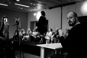 VIP-Presse-Einladung zur ELORA Fashion Show 2025 im Hotel MELIÁ Frankfurt City