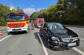 Feuerwehr Herdecke: FW-EN: Verkehrsunfall in der "Spaeter Kurve" - Drei Verletzte
