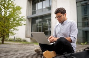 Universität Hohenheim: Digitale Lehre: Zufriedenheit der Studierenden hängt von Lehrperson ab