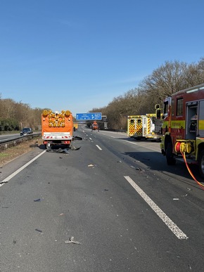 FW Ratingen: Schwere Verkehrsunfall auf der BAB 3