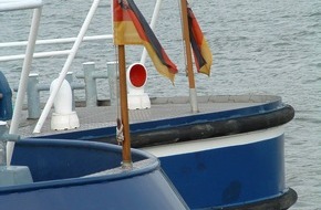 Polizeipräsidium Einsatz, Logistik und Technik: WSPA-RP: Mainzer Sommerlichter - Schifffahrtssperre