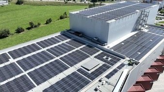 und du AG: und du ist geboren, das revolutionäre Solarunternehmen, das alle Dächer der Schweiz durchgerechnet hat, um die energetische Unabhängigkeit voranzutreiben