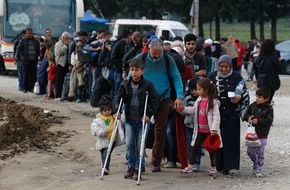 Caritas Schweiz / Caritas Suisse: Flüchtlingskrise in Griechenland / Caritas erhöht Not- und Überlebenshilfe