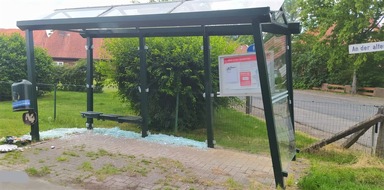 Polizeiinspektion Cuxhaven: POL-CUX: Noch Plätze frei - Fahrradtour des Präventionsteams +++ Verkehrsunfallflucht - Zeugen gesucht!