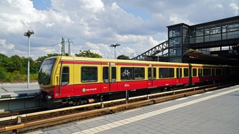 Die Deutsche Bahn stellt für Journalisten eine Auswahl an honorarfreien Pressebildern zur Verfügung. (FOTO)