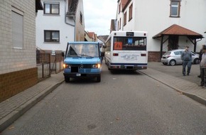 Polizeipräsidium Westpfalz: POL-PPWP: Unfall am Schulbus