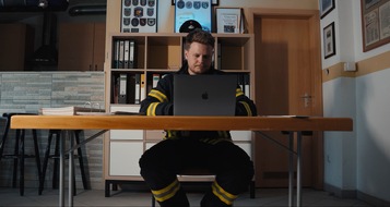 Retterfinanz: Im Einsatz geblitzt: Warum Feuerwehrleute im Einsatz oft v&ouml;llig ungesch&uuml;tzt sind