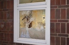 Bundespolizeiinspektion Flensburg: BPOL-FL: Bundespolizisten wecken eingeschlafenen Einbrecher - Diebesgut in Socke versteckt