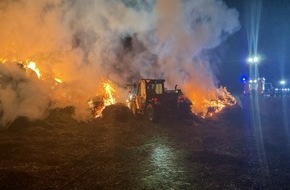 Feuerwehr und Rettungsdienst Bonn: FW-BN: Strohmiete steht in Flammen - Langwieriger Einsatz im Meßdorfer Feld