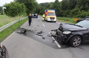 Kreispolizeibehörde Höxter: POL-HX: Vorfahrt genommen - 1 Person schwer verletzt