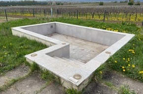 Polizeidirektion Landau: POL-PDLD: Vandalismus am Weinpanoramaweg Nußdorf