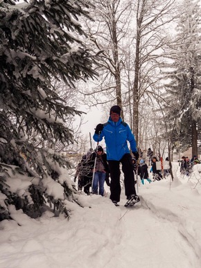 „Schneesportfestival“ lockt Tausende Schüler ins Skigebiet Oberjoch - 60.000 Kinder reisen seit 1998 aus Regierungsbezirken Stuttgart und Tübingen an