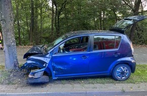 Polizei Gelsenkirchen: POL-GE: Zwei Verletzte bei Verkehrsunfall in Scholven