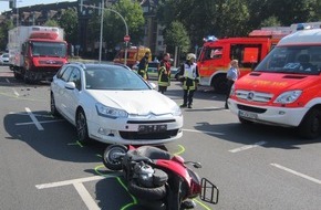 Feuerwehr Mülheim an der Ruhr: FW-MH: Schwerer Verkehrsunfall mit drei verletzten Personen - starke Verkehrsbehinderung an der Konrad-Adenauer-Kreuzung