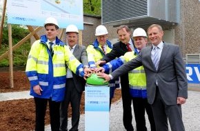 Innogy SE: RWE erzeugt Strom durch Druck aus dem Gasnetz / Projekt "Pressure to Power" offiziell in Lüdenscheid eröffnet (BILD)