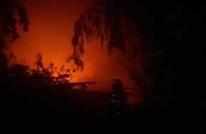 Freiwillige Feuerwehr Hennef: FW Hennef: Gewitter sorgt durch Blitzeinschläge für zwei Feuer in Hennef