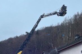 Feuerwehr Plettenberg: FW-PL: Ortsteil Stadtmitte - Kaminbrand sorgt für Einsatz der Feuerwehr