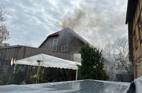 Feuerwehr Flotwedel: FW Flotwedel: Zwei vermisste Personen bei Brand eines Anbaus / Löschzug Bröckel probt den Ernstfall