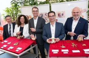 Sparkasse KölnBonn: Einzigartige Karnevalsorden prämiert