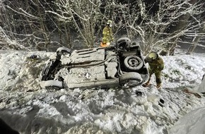 Freiwillige Feuerwehr Menden: FW Menden: Verkehrsunfall im Schneetreiben