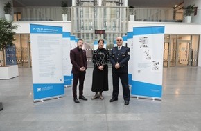 Polizeipräsidium Südosthessen: POL-OF: "Ja, DAS ist Antisemitismus" - Ausstellung im Atrium im Polizeipräsidium für Beschäftigte eröffnet