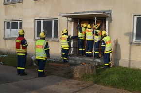 THW-HH MV SH: Verletzte Personen und unklare Gefahren - 250 Einsatzkräfte übten in Basepohl