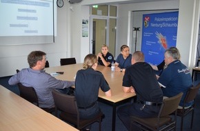 Polizeiinspektion Nienburg / Schaumburg: POL-NI: Nienburg/Schaumburg-Polizeibeamte aus USA besuchen die Polizeiinspektion