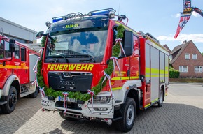 FW-RD: Feuerwehr Bordesholm stellt neues TLF 3000 in Dienst