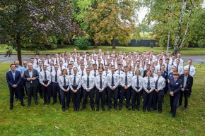 POL-DO: Polizeipräsident Gregor Lange begrüßt neue Beamtinnen und Beamten in Dortmund