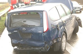 Polizeiinspektion Emsland/Grafschaft Bentheim: POL-EL: Geeste - Zwei Schwerverletzte bei Unfall auf A 31