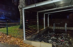 Kreispolizeibehörde Rhein-Kreis Neuss: POL-NE: Feuerwehr löscht brennende Papiermülltonne