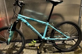 Polizei Paderborn: POL-PB: Polizei sucht den Inhaber eines blauen Fahrrads