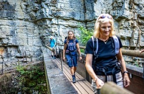 Original Landreisen AG: Wandern ohne Gepäck auf dem Schluchtensteig - entspannt durch eine der wildesten Landschaften Deutschlands