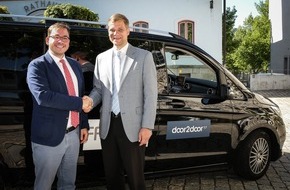 Door2Door GmbH: Weltpremiere im Bayerischen Wald: Stadt und Startup fahren gemeinsam in die Zukunft
