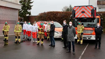 Feuerwehr Bergisch Gladbach: FW-GL: Traditioneller Weihnachtsbesuch mit Abstand
