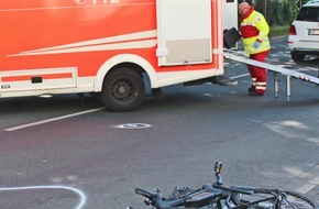 Polizei Mettmann: POL-ME: Rettungshubschrauber eingesetzt: 55-jähriger Pedelec-Fahrer bei Verkehrsunfall schwer verletzt - Velbert - 2005152