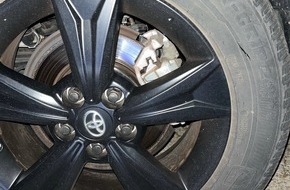 Polizei Minden-L&uuml;bbecke: POL-MI: Sachbesch&auml;digung an drei geparkten Pkw - Polizei sucht Zeugen