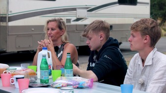 RTLZWEI: Etappe zwei der großen Familienreise / "Joey Kelly und Familie - Roadtrip Panamericana": Musikalische Niederlage für die Kellys und Geldsorgen