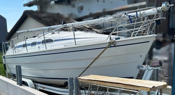 Hauptzollamt Singen: HZA-SI: Unverzolltes Schiff auf dem Trockenen