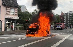 Kreispolizeibehörde Rhein-Kreis Neuss: POL-NE: Pkw brennt komplett aus