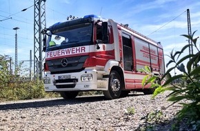 Feuerwehr Neuss: FW-NE: Herrenloses Stand-Up-Paddle-Board löst Großeinsatz aus | Umfangreiche Suchmaßnahmen