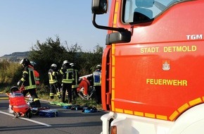 Feuerwehr Detmold: FW-DT: Verkehrsunfall mit eingeklemmter Person
