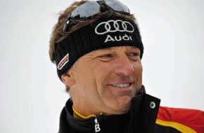 PM-International AG: Mit FitLine aktiv auf der Piste
Tipps für die richtige Ernährung vor, während und nach einem sportlichen Ausflug auf die Piste von Wolfgang Maier, Sportdirektor Ski Alpin des Deutschen Skiverbandes.