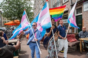 PRESSEBERICHT: 30 Jahre Amsterdam Pride: Von einer gewagten Idee zu einem weltweiten Phänomen