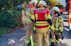 Feuerwehr Bergisch Gladbach: FW-GL: Zwei verletzte Personen bei Zimmerbrand in Lustheide